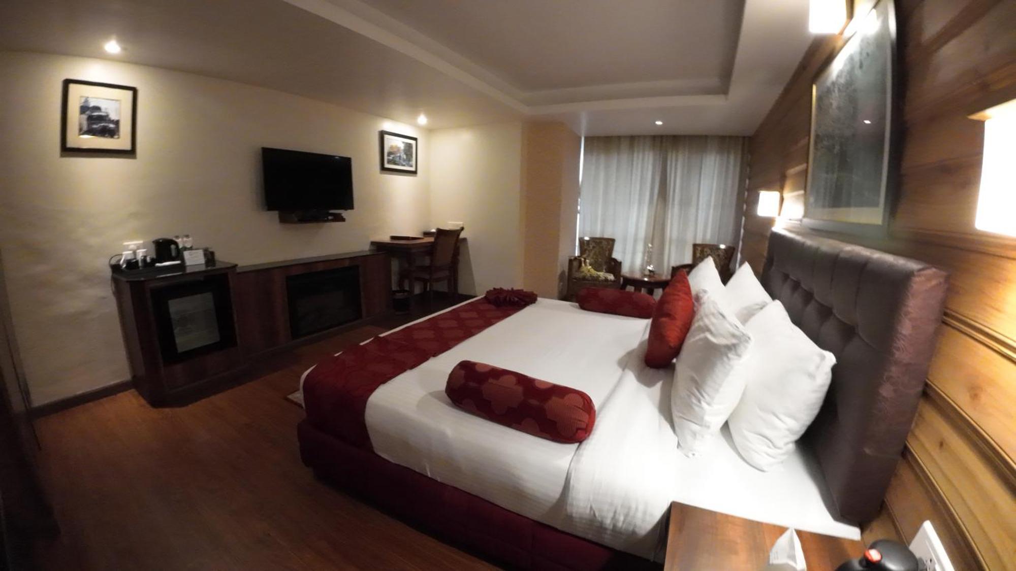 דרג'ילינג Crescent Resort, Darjeeling מראה חיצוני תמונה